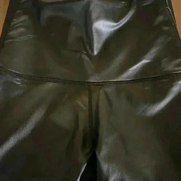 90 Degree Leatherette Super High Rise Ankle Gunmetal Gray Ankle Leggings - Picture 4 of 7